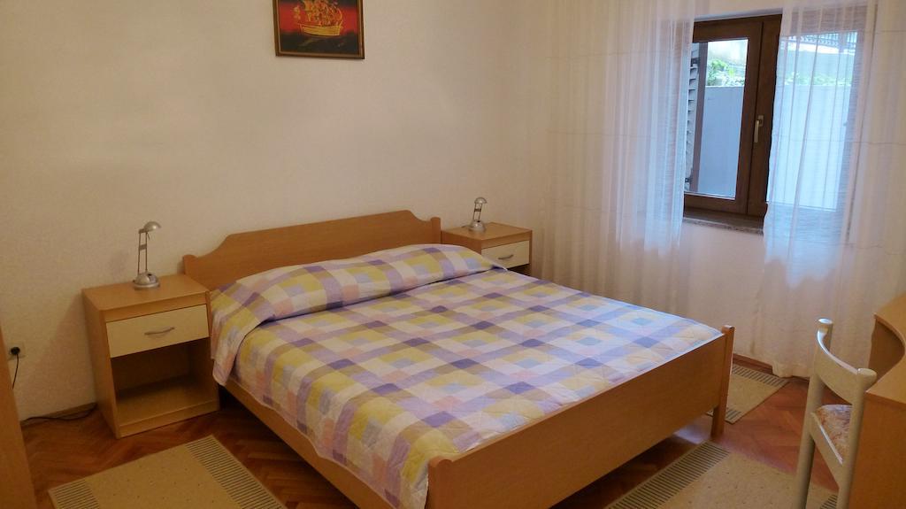 Apartments Libera Πόρετς Εξωτερικό φωτογραφία