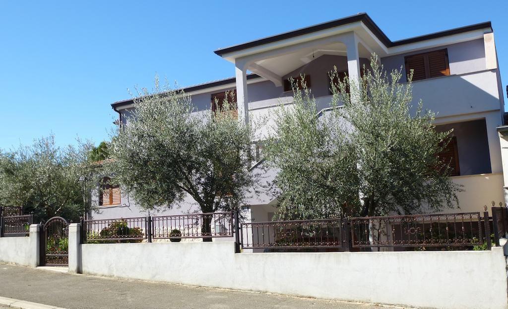 Apartments Libera Πόρετς Εξωτερικό φωτογραφία